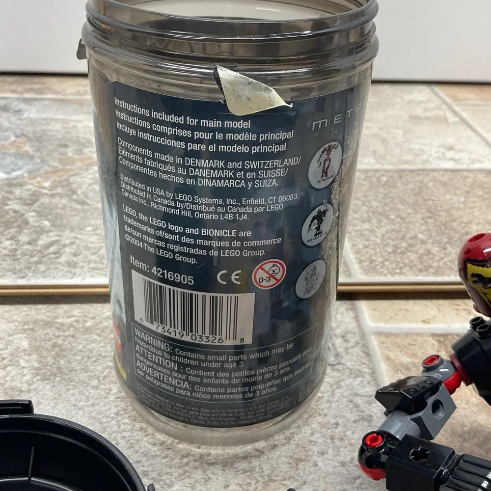 LEGO Bionicle 8603 Toa Whenua Metru Nui Figure with Canister and Kanoka Disk